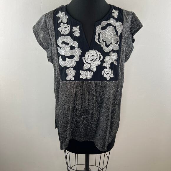 SAVANNA JANE Black Embroidered Top Rose Sparkle Flutter Sleeve Split Neck Size L - Picture 2 of 8
